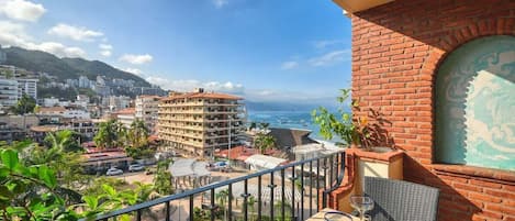 Apartemen, 1 Tempat Tidur King, balkon, pemandangan samudra (606 Plaza Mar) | Halaman properti