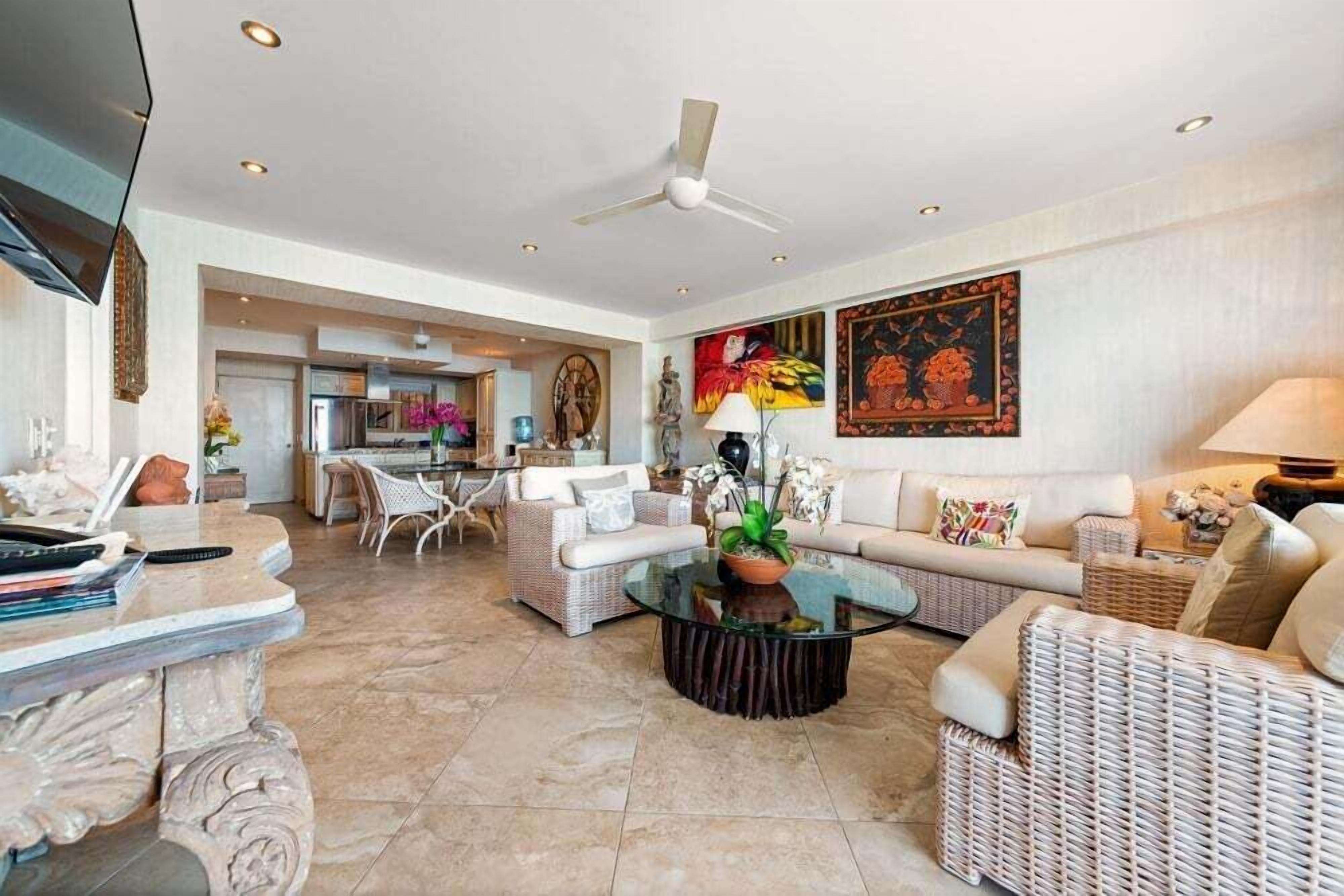 Apartamento, varias camas, acceso a la piscina, vistas al mar (712-VistadelSol) | Zona de estar
