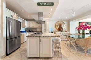 Condo, Multiple Beds, Pool Access, Ocean View (712-VistadelSol) | Private kitchen