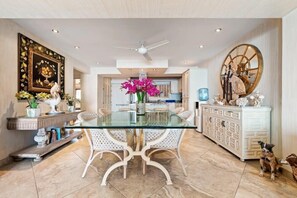 Apartment, Multiple Beds, Kitchen, Ocean View (712-VistadelSol) | Dining