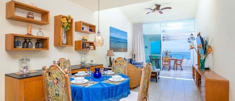Condo, Multiple Beds, Balcony, Ocean View (Colibri 504) | Dining