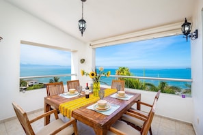 Condo, Multiple Beds, Balcony, Ocean View (Colibri 504) | Outdoor dining