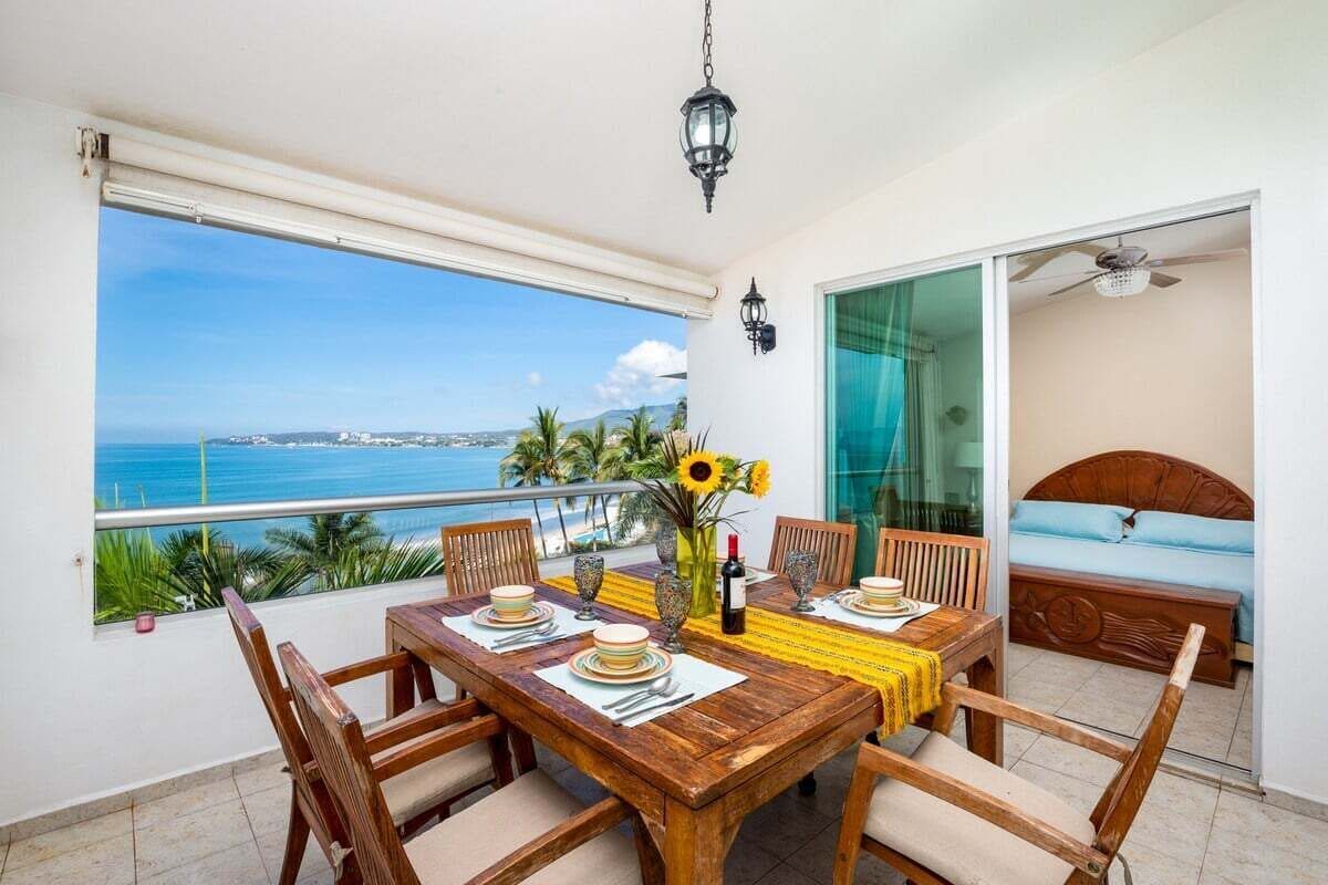 Condo, Multiple Beds, Balcony, Ocean View (Colibri 504) | Outdoor dining