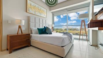 2 bedrooms, individually decorated, individually furnished