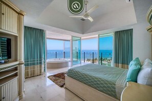 3 bedrooms, individually decorated, individually furnished, bed sheets - Amazing Condo With Ocean View - Jacuzzi - Beach (Puerto Vallarta)