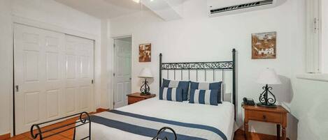 Apartment, Multiple Beds, Balcony, Ocean View (One Beach Street 310 C)