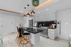 Apartment, 1 King Bed with Sofa bed, Kitchen, Ocean View (DTerrace 405) | Private kitchen