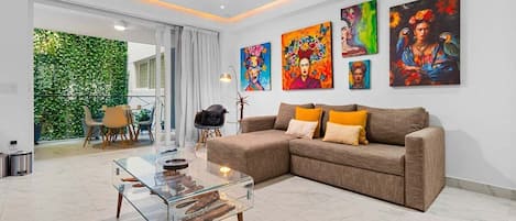 Condo, 1 King Bed with Sofa bed, Pool Access, Ocean View (DTerrace 405) | Living area