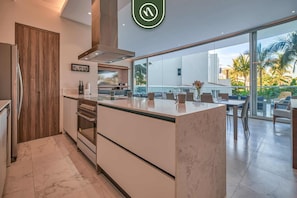 Apartment, Multiple Beds, Kitchen, Ocean View (Maritima Playa 1P) | Private kitchen