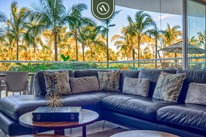 Apartment, Multiple Beds, Kitchen, Ocean View (Maritima Playa 1P) | Living area