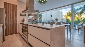 Condo, Multiple Beds, Pool Access, Ocean View (Maritima Playa 1P) | Private kitchen