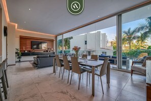 Apartment, Multiple Beds, Kitchen, Ocean View (Maritima Playa 1P) | Dining