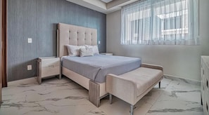 Huoneisto, useita sänkyjä, parveke, näköala uima-altaalle (Quinta San Miguel 502 T2) | 2 makuuhuonetta, yksilöllisesti sisustettu, yksilöllisesti kalustettu