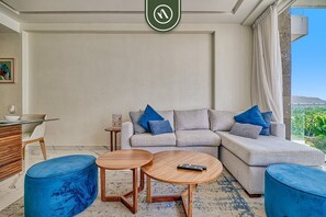 Condo, Multiple Beds, Balcony, Pool View (Quinta San Miguel 502 T2) | Living area
