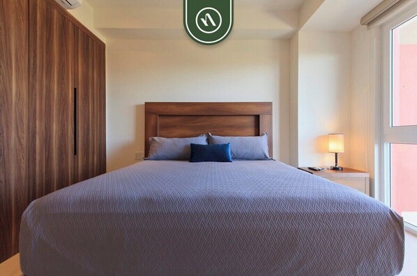 Apartment, Multiple Beds, Pool Access, Ocean View (DToscana 308 Pisa) | 2 bedrooms, individually decorated, individually furnished, bed sheets