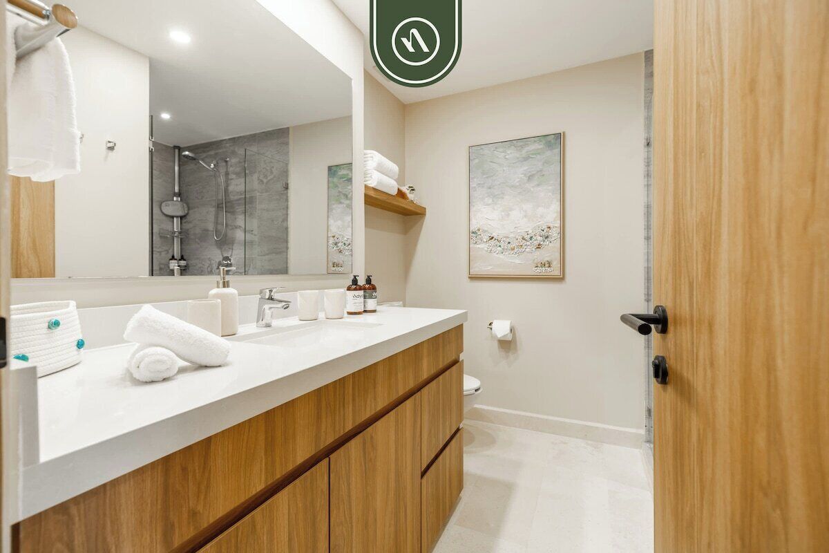 Condo, 1 King Bed with Sofa bed, Jetted Tub, Ocean View (Harbor 171 North Tower 804) | Bathroom | Towels