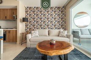 Condo, 1 King Bed with Sofa bed, Jetted Tub, Ocean View (Harbor 171 North Tower 804) | Living area