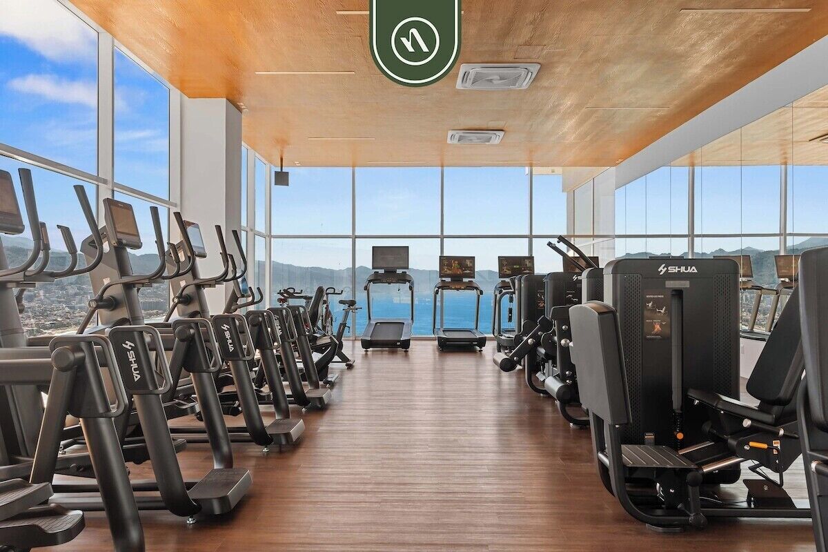 Appartamento, 1 letto king con divano letto, idromassaggio (Harbor 171 North Tower 804) | Area fitness