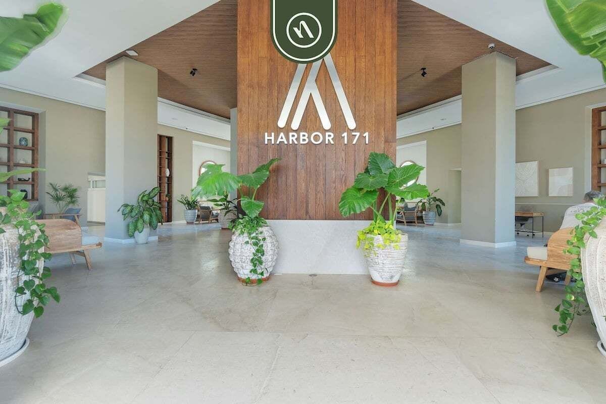 Condo, 1 cama King size y sofá cama, hidromasaje, vista al océano (Harbor 171 North Tower 804) | Interior