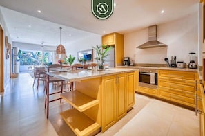 Apartment, Mehrere Betten, Poolzugang, Strandblick (Taheima 2202) | Eigene Küche