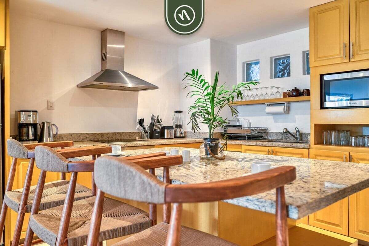 Departamento, varias camas, acceso a la alberca, vista a la playa (Taheima 2202) | Cocina privada