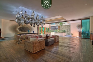 Apartment, 1 King Bed with Sofa bed, Kitchen, Beach View (Nayri Life Spa 206) | Lobby