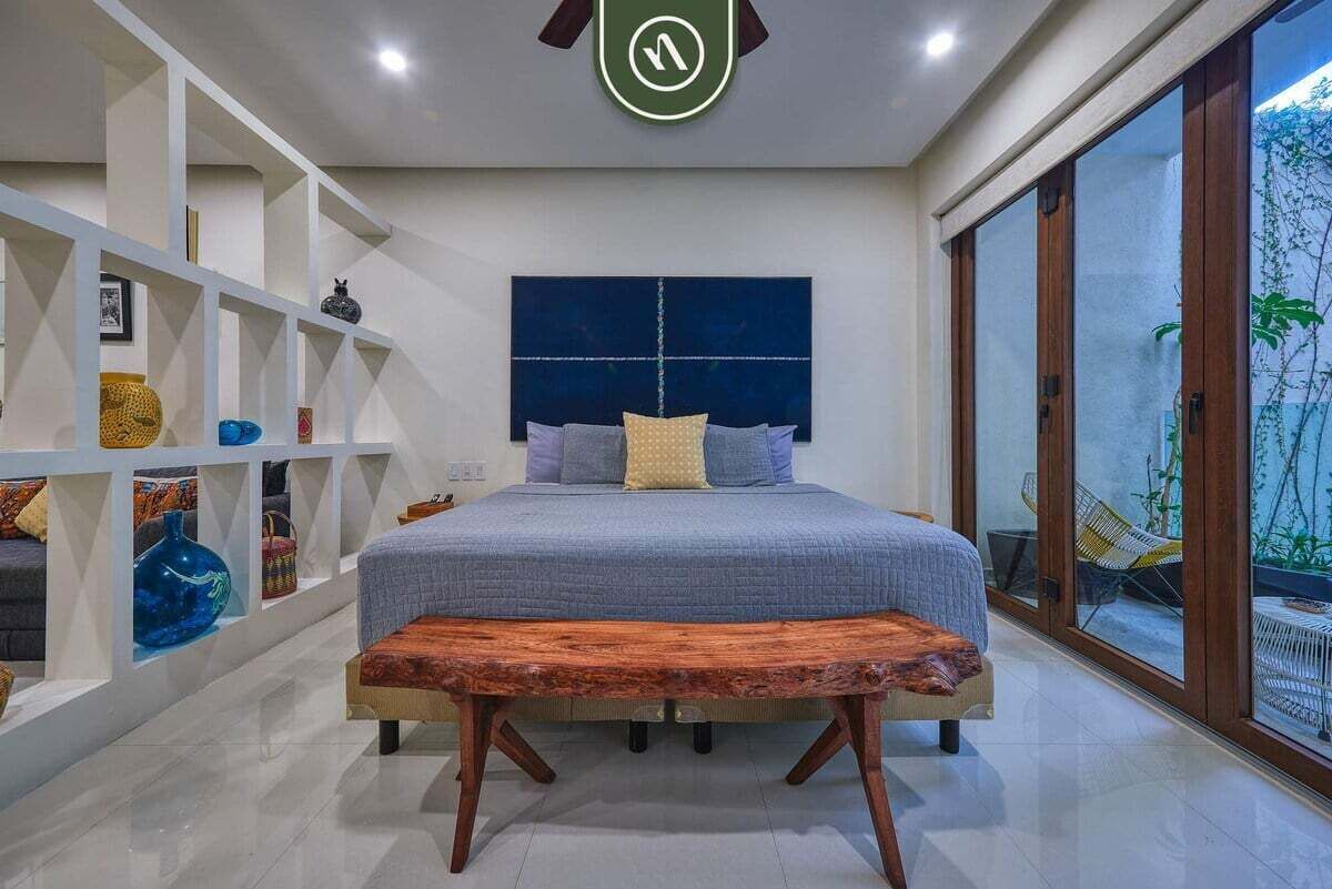 Studio Suite, 1 King Bed with Sofa bed, Hot Tub, Beach View (Nayri Life Spa 206) | 1 bedroom, individually decorated, individually furnished, bed sheets