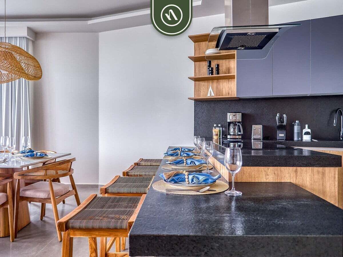 Apartment, Multiple Beds, Terrace, Ocean View (Bahiban 404) | 3 bedrooms, individually decorated, individually furnished, bed sheets