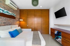 Condo, 1 cama Queen size y sofá cama, balcón, vista a la montaña (Loft 256 502) | 1 habitación, decoración personalizada y muebles diferentes 