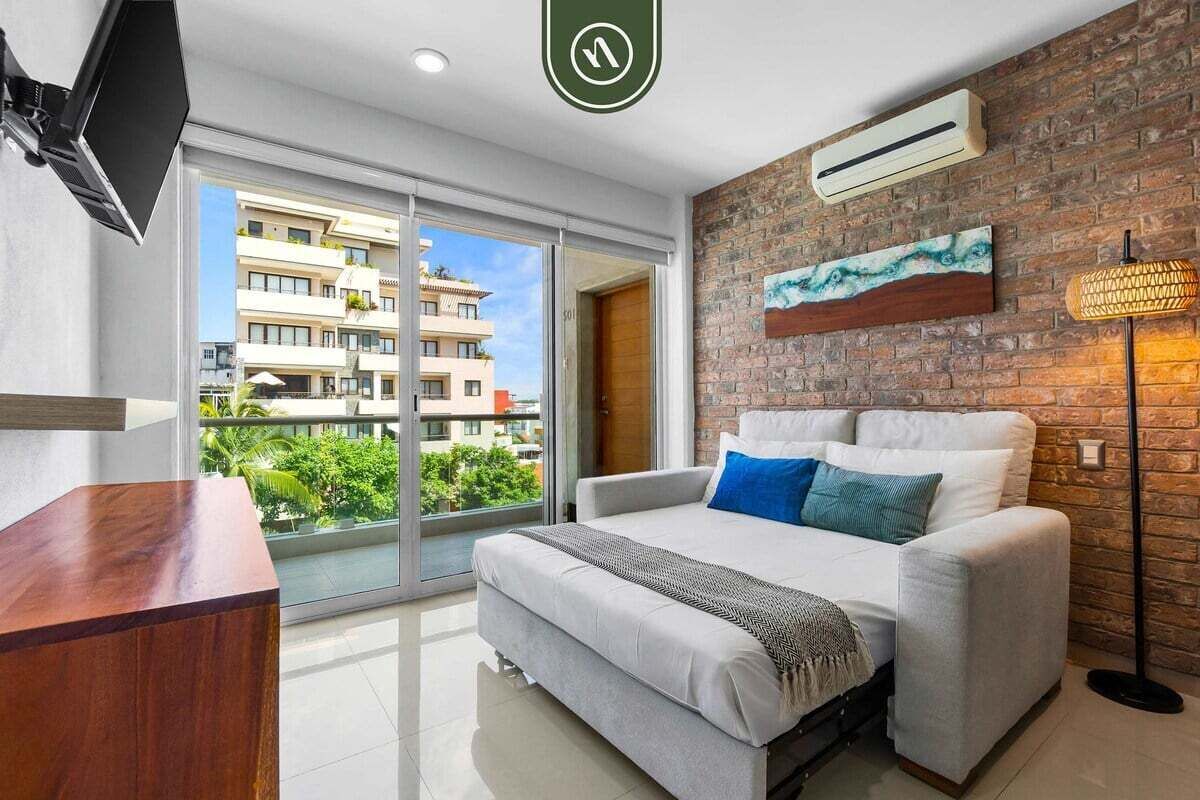 Condo, 1 Queen Bed with Sofa bed, Balcony, Mountain View (Loft 256 502) | Interior