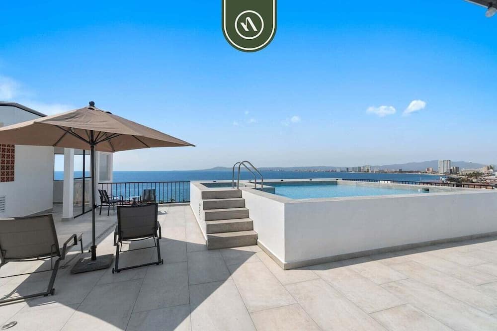 Brand New 1 BR Condo Right Next to the Malecon - Isla Cuale