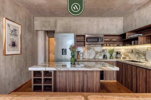 Apartment, Multiple Beds, Kitchen, City View (Privada de FD 3B U1) | Private kitchen | Dining tables - Luxury 2 BR Condo in Downtown - AC - Peaceful (Oaxaca)