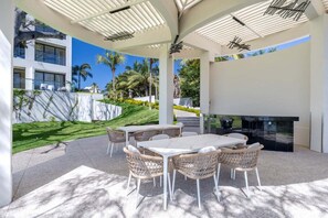 Outdoor dining - MIO Residences 306 Ab-2br (Nuevo Nayarit)