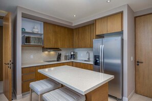 Private kitchen - MIO Residences 306 Ab-2br (Nuevo Nayarit)
