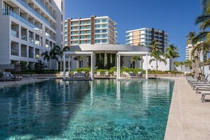 Pool - MIO Residences 306 Ab-2br (Nuevo Nayarit)