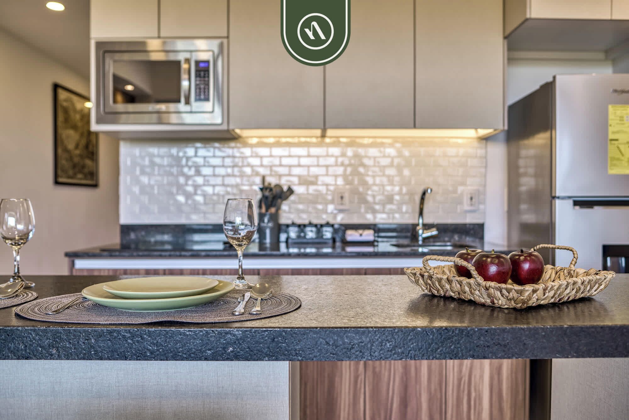 Departamento, 1 cama matrimonial y sofá cama, cocina, vista al campo de golf (Altamar 413) | Cocina privada | Cafetera y tetera y comedor 