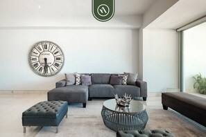 Condo, Multiple Beds, Balcony, Ocean View (Paramount Bay PH 5) | Living area