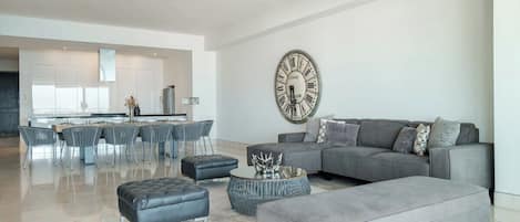 Condo, Multiple Beds, Balcony, Ocean View (Paramount Bay PH 5) | Living area