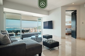 Condo, Multiple Beds, Balcony, Ocean View (Paramount Bay PH 5) | Living area