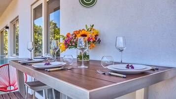 Apartment, Multiple Beds, Kitchen, Ocean View (Pavilion Bucerias 205) | Dining