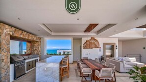 Daire, Birden Çok Yatak, Havuz Kullanımı, Okyanus Manzaralı (Pavilion Bucerias 205) | Açık havada yemek servisi