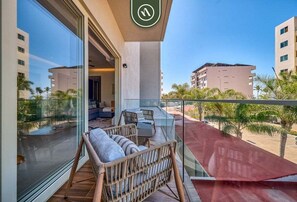 Appartement, Meerdere bedden, toegang tot zwembad, uitzicht op zee (Pavilion Bucerias 205) | Uitzicht vanuit de kamer