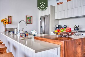 Apartment, Multiple Beds, Kitchen, Ocean View (Orchid 3E) | Private kitchen