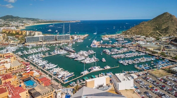 Marina - New 1BR Condo Near Marina and Downtown - Pool (Cabo San Lucas)