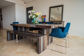 Apartment, Multiple Beds, Balcony, Ocean View (Cascadas de Pedregal Cascadas 711) | Dining - Cascadas de Pedregal Cascadas 711 (Cabo San Lucas)