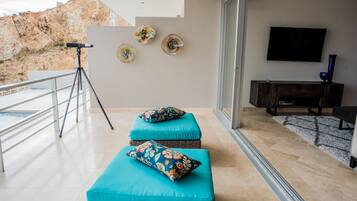 Apartment, Multiple Beds, Balcony, Ocean View (Cascadas de Pedregal Cascadas 711) | Interior