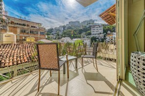 開放式客房, 1 張特大雙人床, 廚房, 海景 (V177 303) | 住宿地面