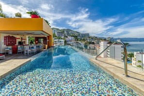 Pool - Chic Studio -rooftop Pool - Ocean View - King Bed (Puerto Vallarta)