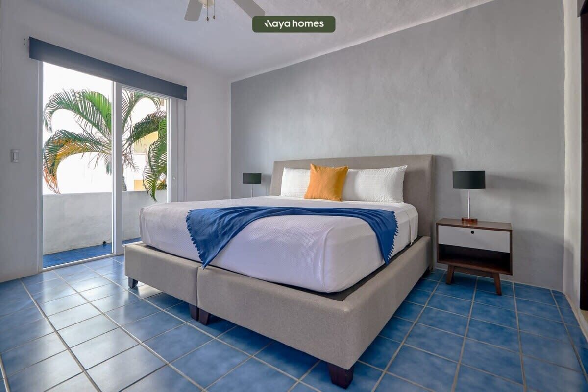 House, Multiple Beds, Kitchen, Beach View (Las Alamandas 7) | 3 bedrooms, individually decorated, individually furnished, bed sheets