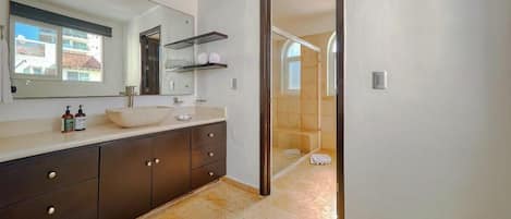 Ferienhaus, Mehrere Betten, Terrasse, Strandblick (Las Alamandas 7) | Badezimmer | Handtücher